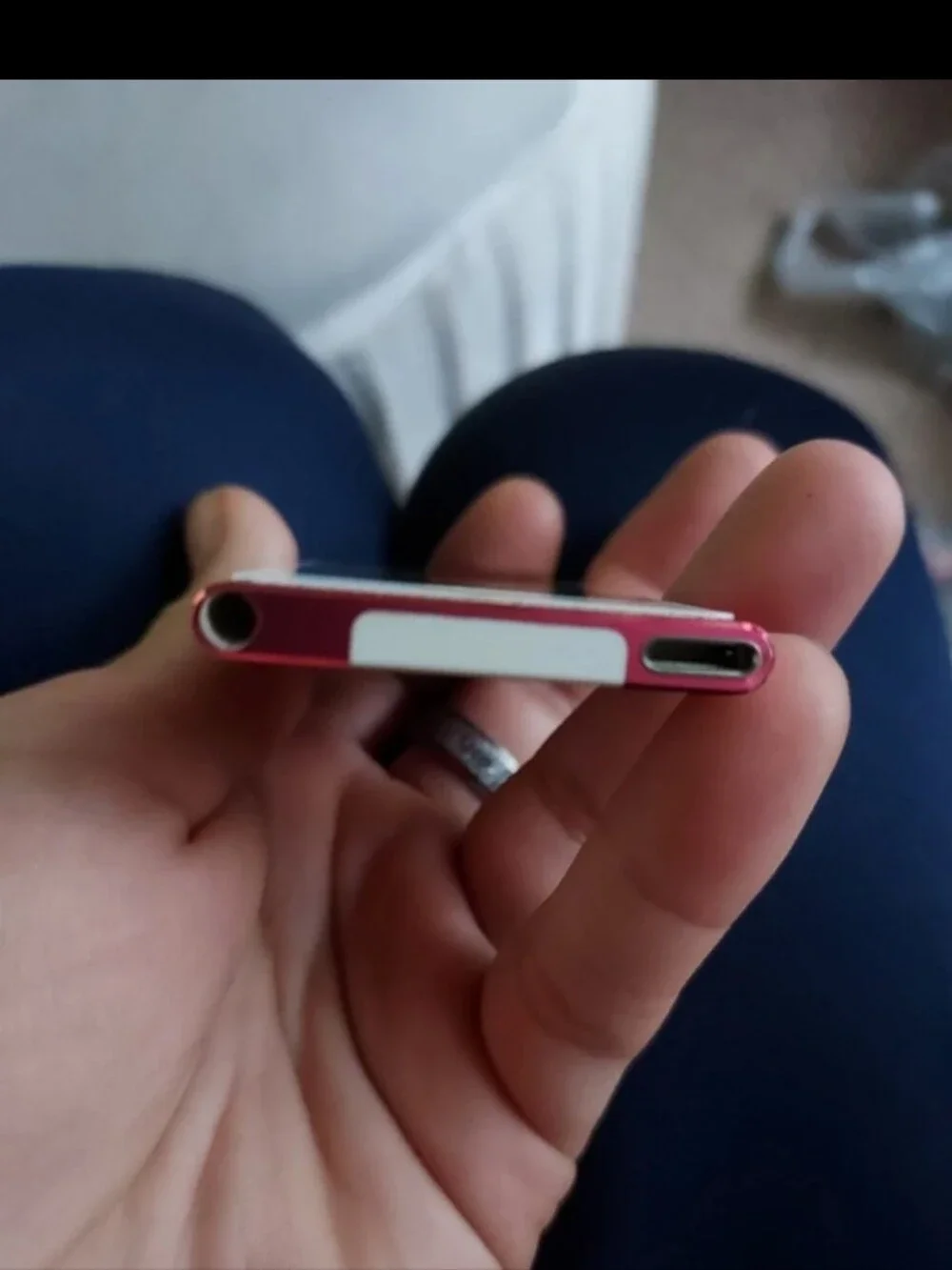 Apple iPod Nano 7th Generation 16GB - Hot Pink